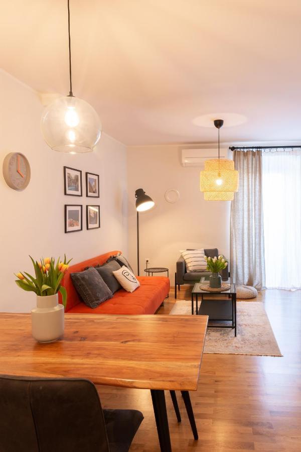 City Garden Apartment Пореч Экстерьер фото